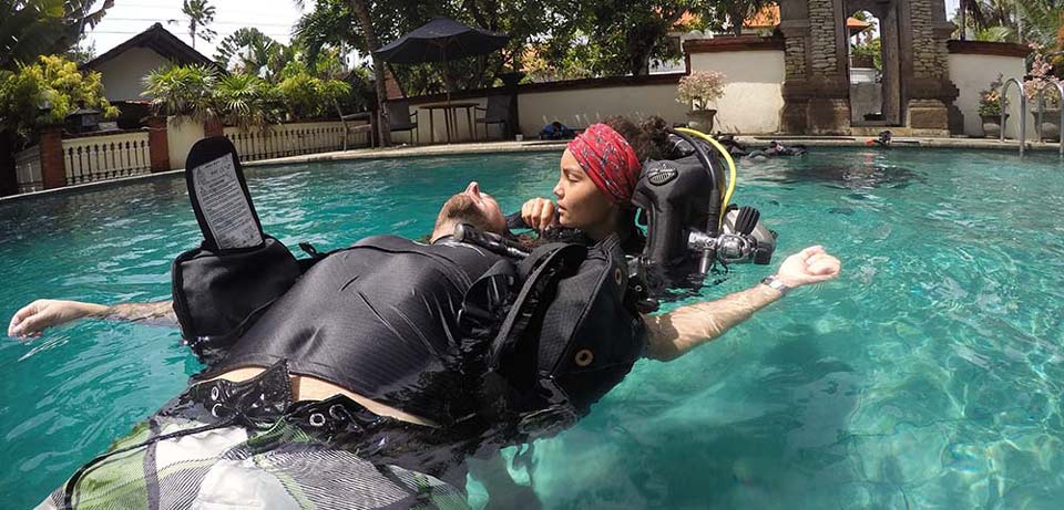 safe diving in rescue instructor course