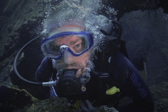 under water selfie