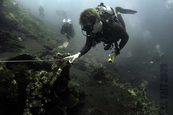 divemaster training in action